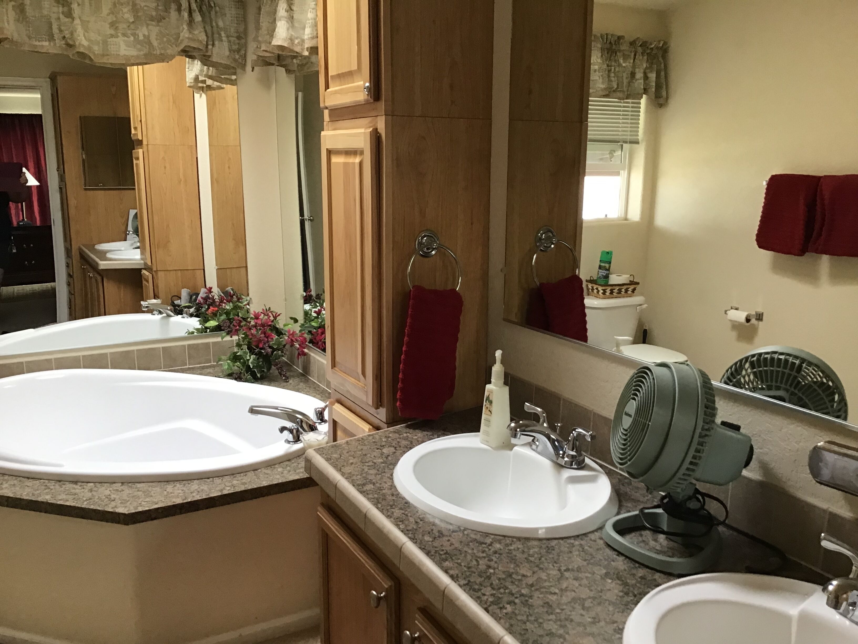 Spacious 4 seasons 3 bedroom 2 bathrooms for 1 great getaway.