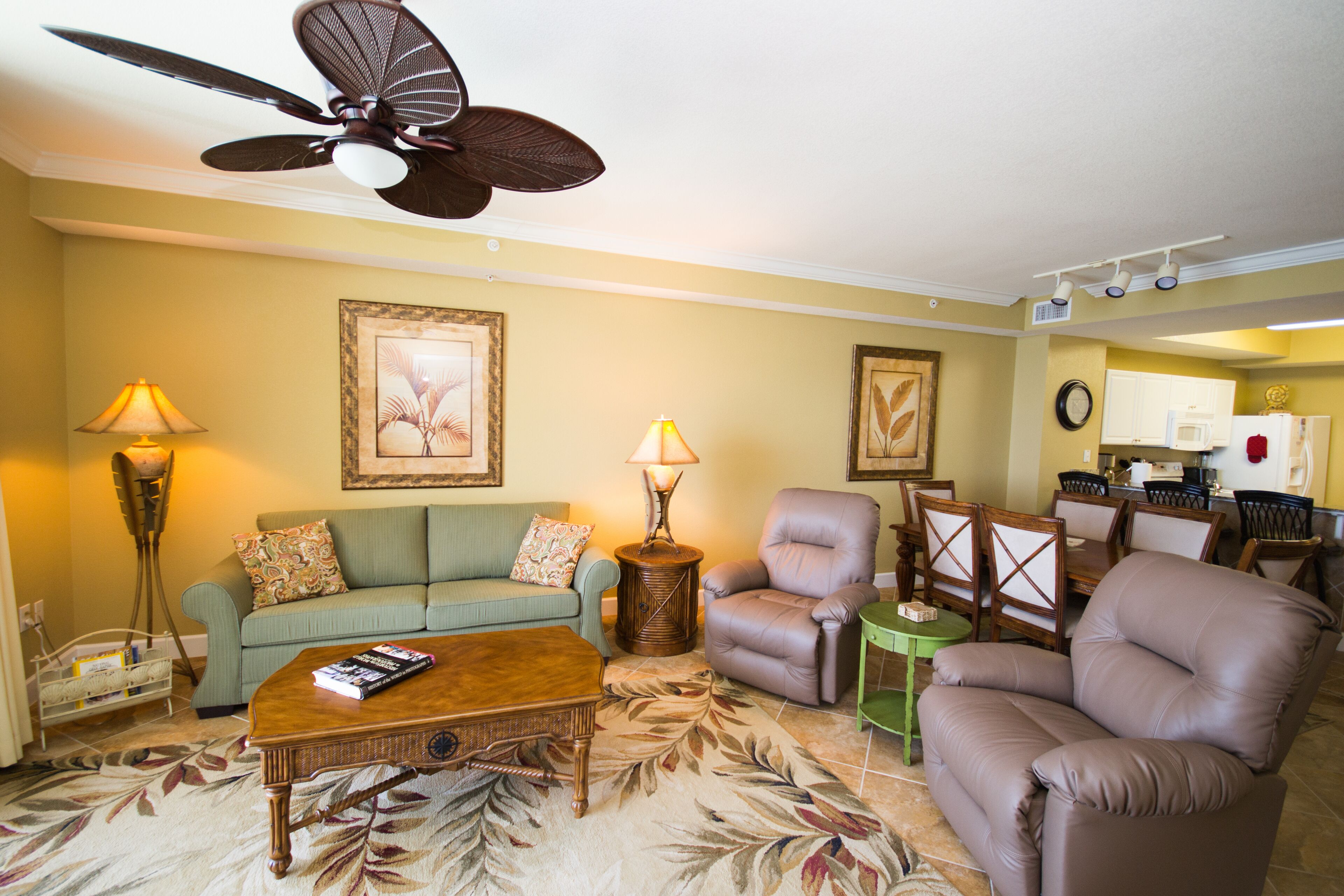 Tidewater #2108, 21st Floor, 4 Reserved Beach Chairs/2 Umbrella, STUNNING VIEWS!