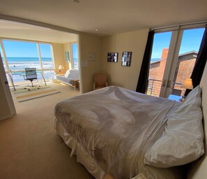 5 Schlafzimmer, Schreibtisch, Bügeleisen/Bügelbrett, Reisekinderbett