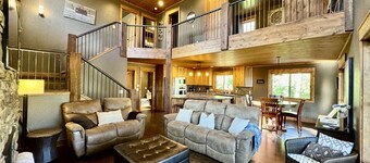 Ny! ULTIMATE hjem borte fra hjemmet! Badestamp, foosball, nær ATV / Ski Area!