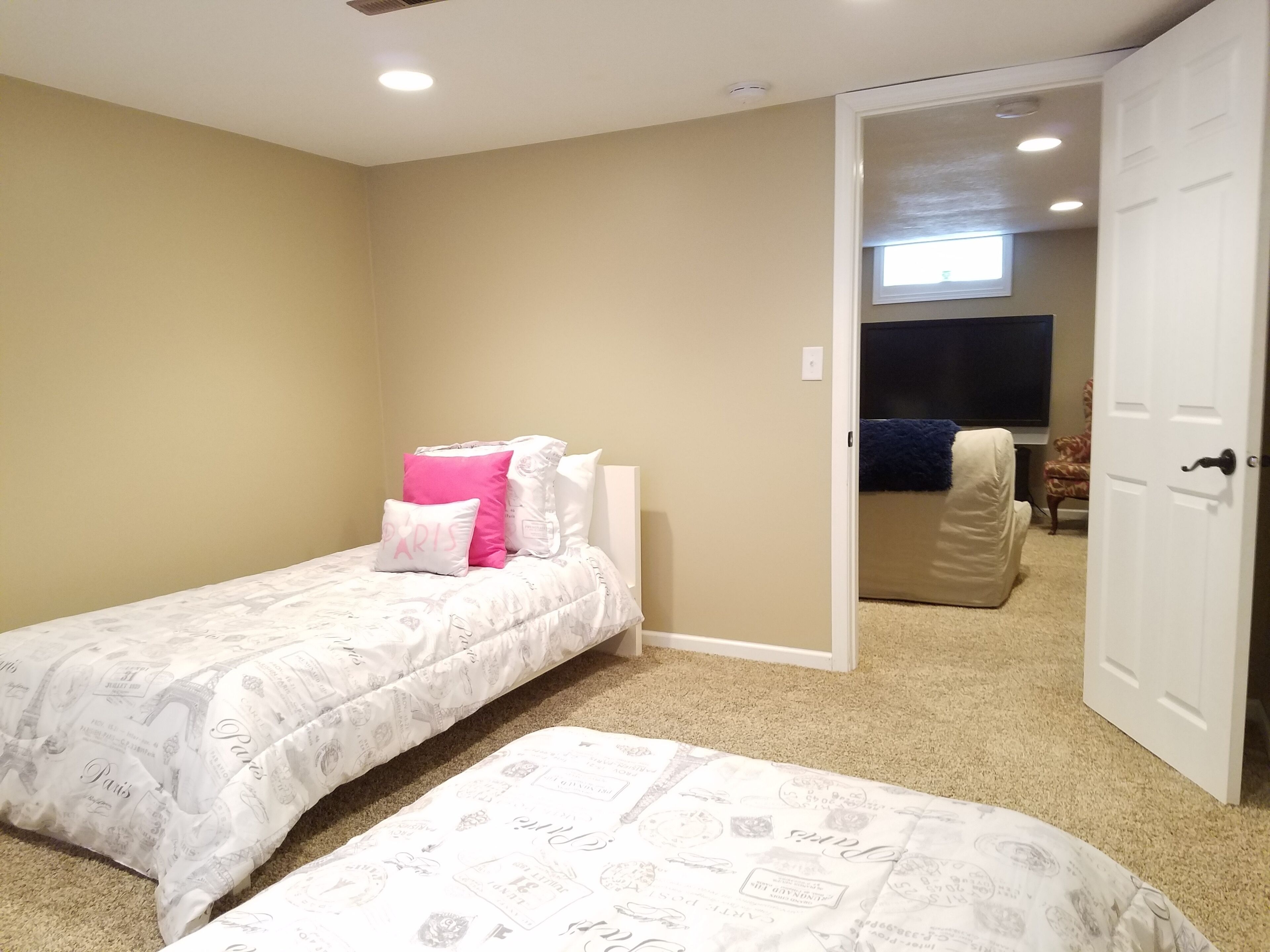 4 Schlafzimmer, Bügeleisen/Bügelbrett, WLAN, Bettwäsche