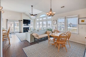 TV, fireplace, DVD player