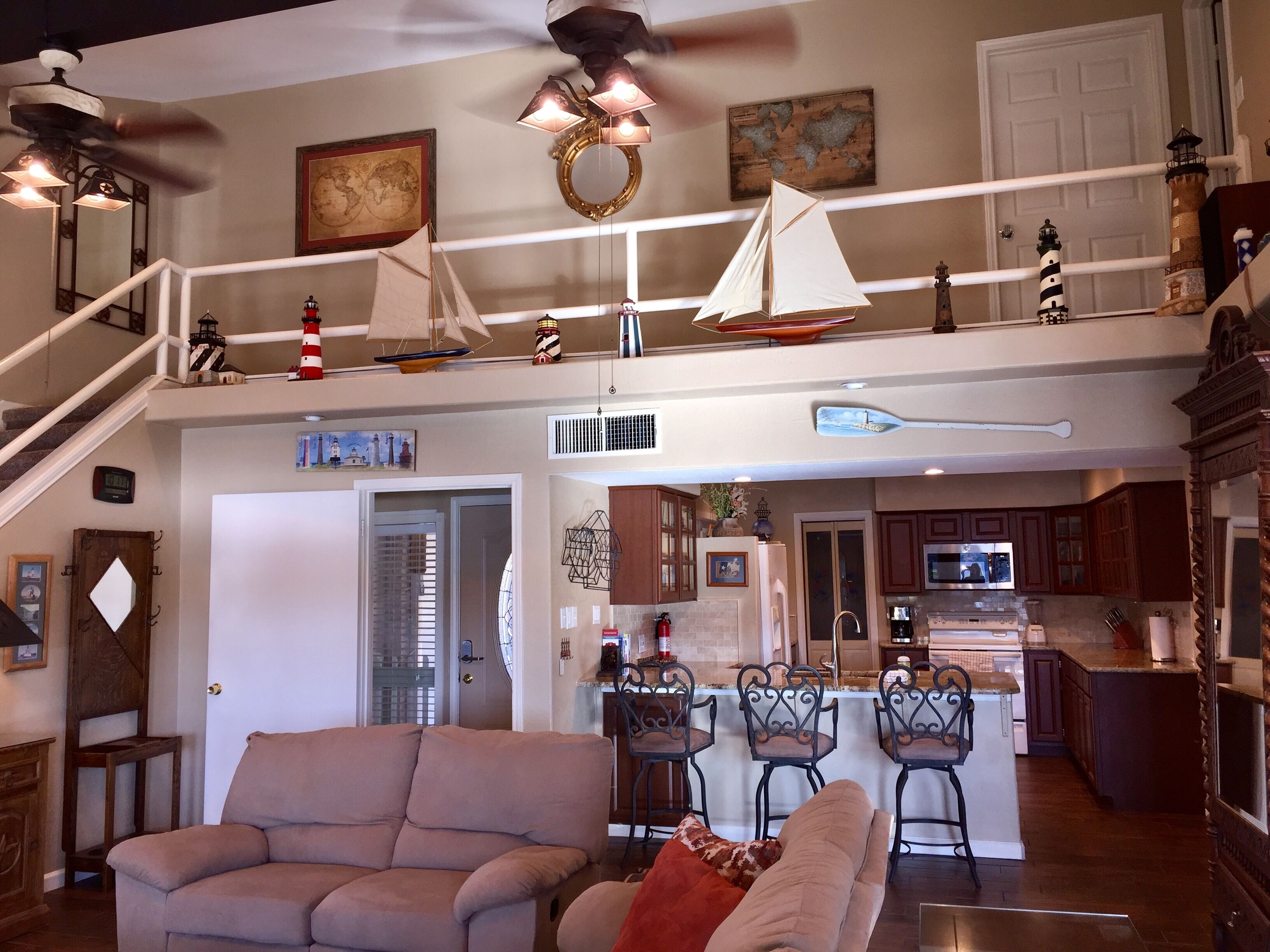 Lake Travis Waterfront - 3BR/3BA Outstanding Views, Boat Dock