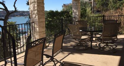 Lake Travis Waterfront - 4BR / 3BA upeat näkymät, venelaituri