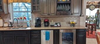 FIVE STAR PROPERTY-Private Waterfront Home, Dock-Pool-Kayaks-Pet-Outdoor Kitchen