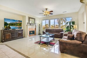 TV, fireplace, ping pong