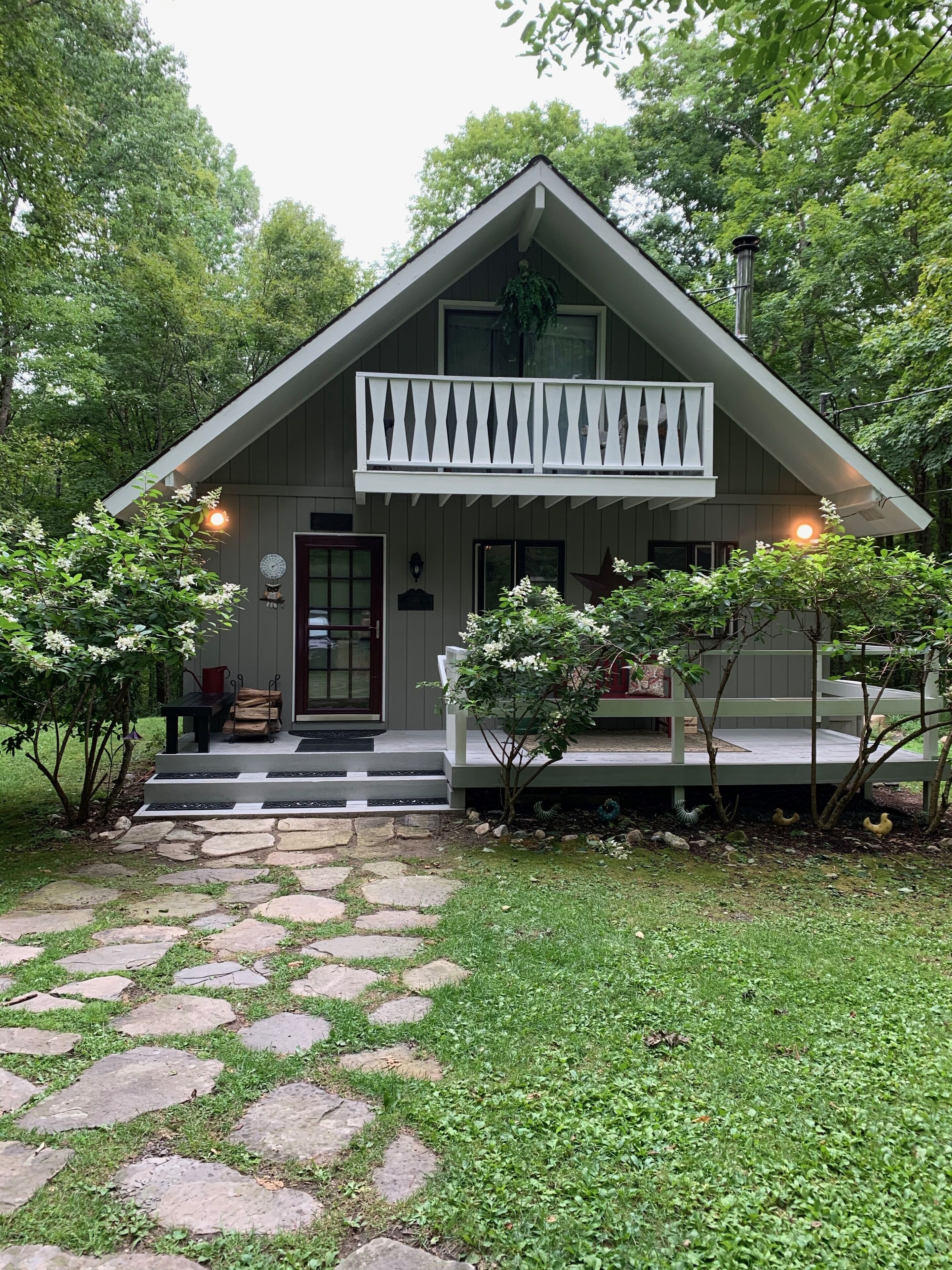 Cozy Monterey Family Chalet, Minutes From Lake & 10 Minutes From Butternut!