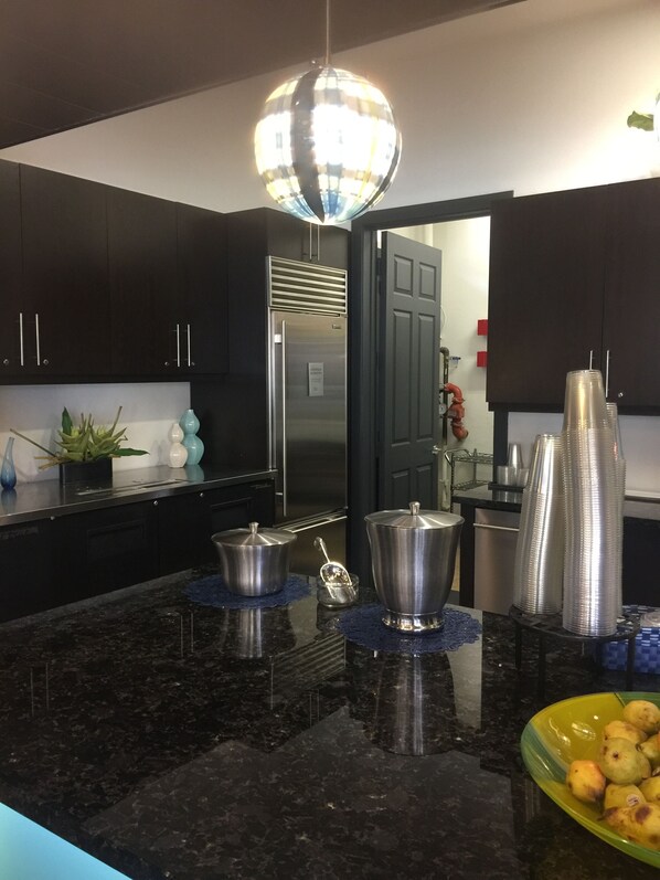 Unclassified image, 1 of 37, button - North Scottsdale, AZ (Scottsdale)