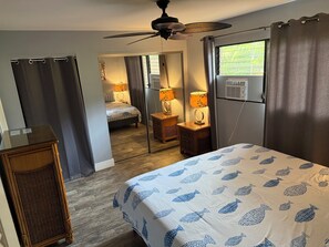 1 bedroom, iron/ironing board, free WiFi, bed sheets - Steps from the Beach in North Kihei, AC in Bedroom & Living Room (Kihei)