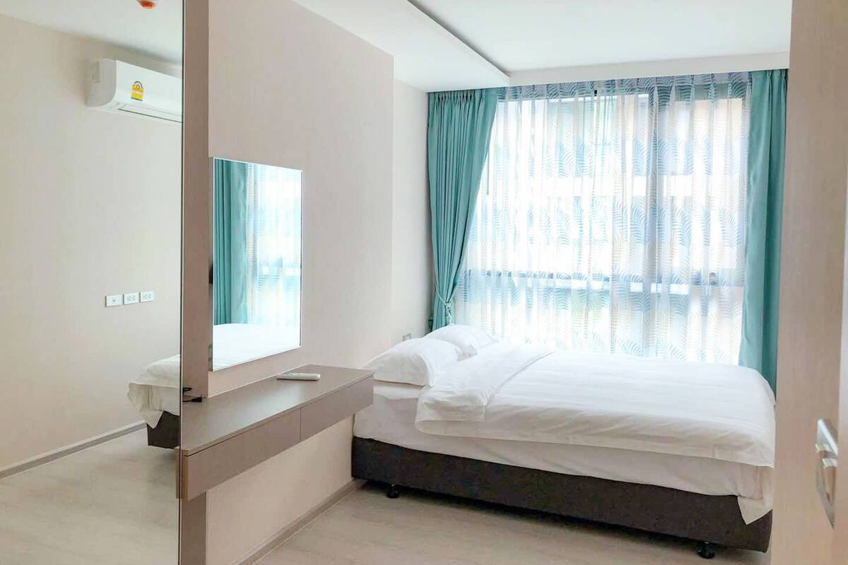 Family Room, 2 Bedrooms, Non Smoking, Pool View