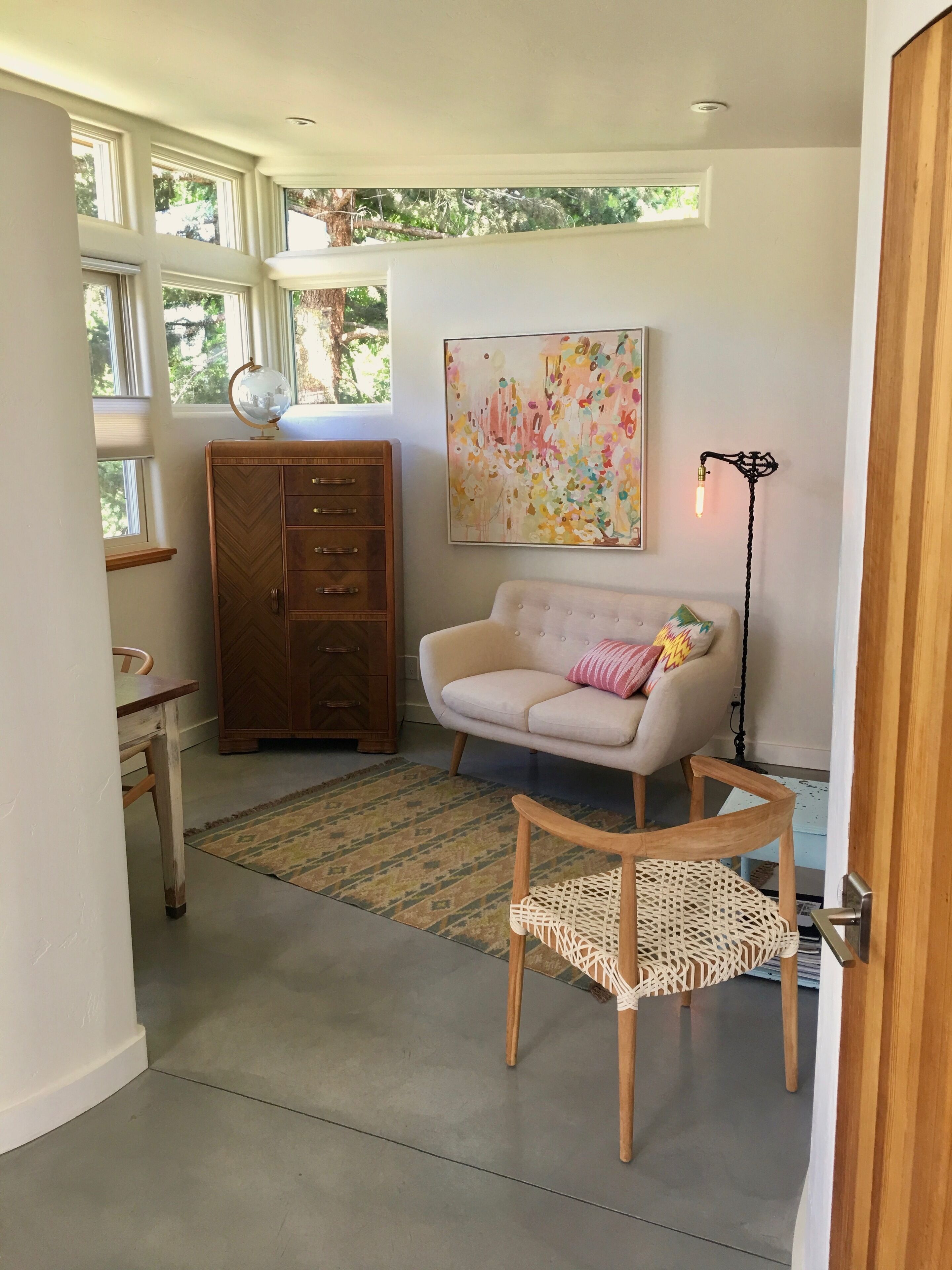 Artful Abode: Breezy In/Out Flow, Views & RoofDeck. Easy Walk to Pearl & Trails