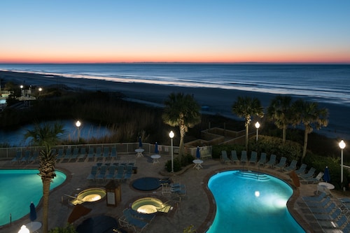 Oceanfront, geräumige und modernisierte Wohnung mit Pools und Lazy Rivers