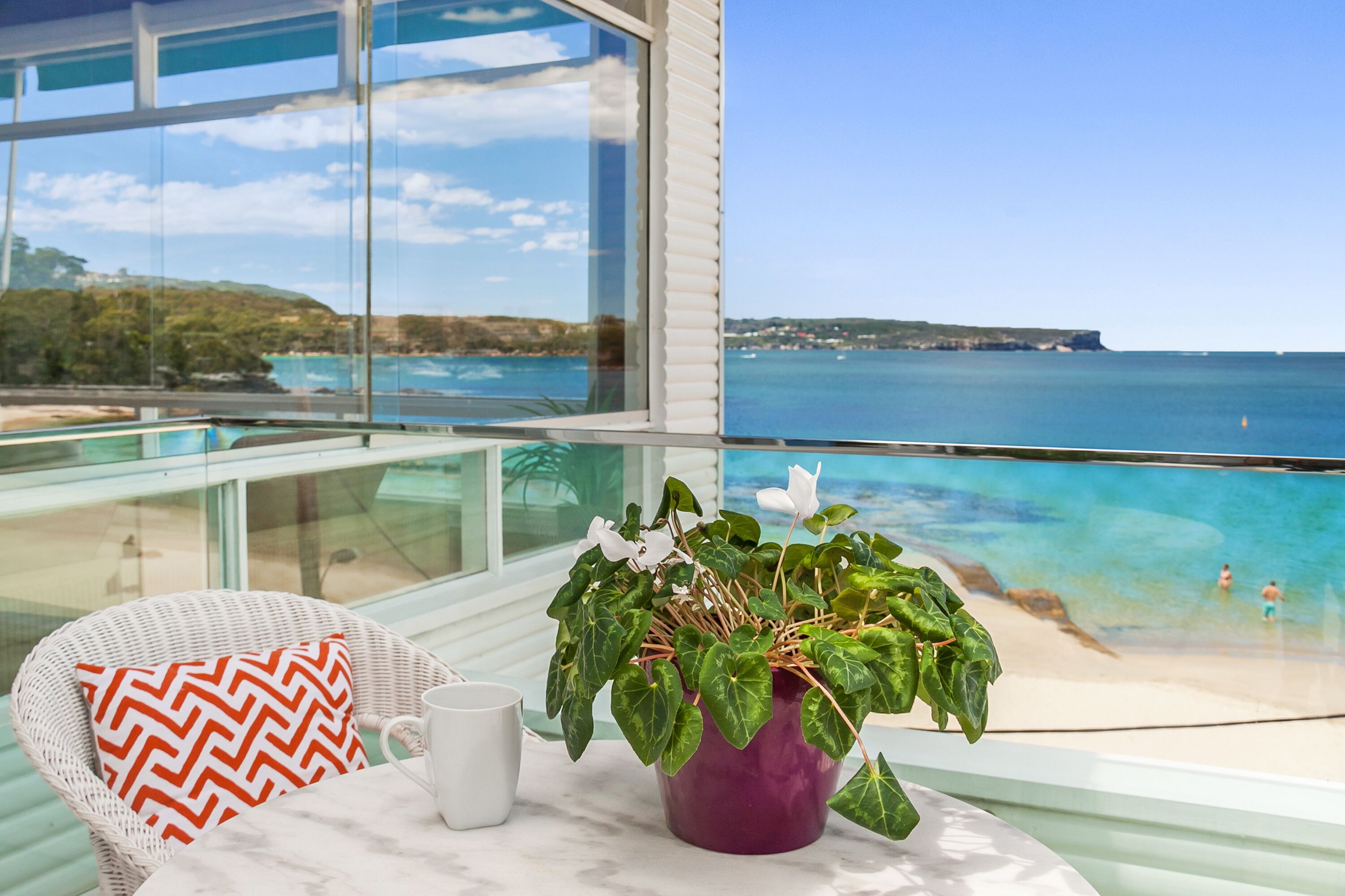 The Oriana - Iconic Luxury Beach Penthouse — image 6