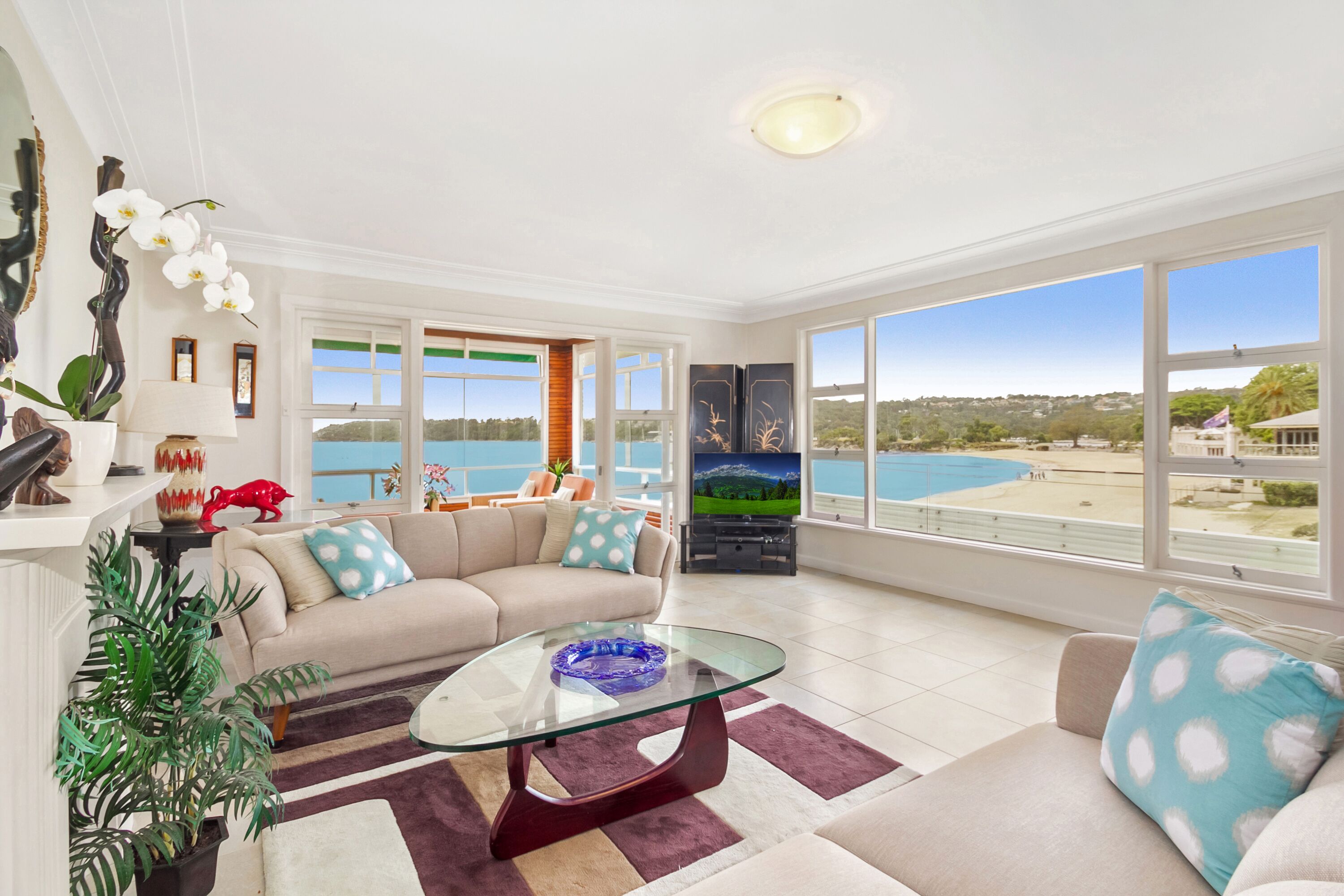 The Oriana - Iconic Luxury Beach Penthouse — image 5