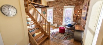 Salida Chic-2 BDR, 1.5 BTH-downtown Salida, large private deck w beautiful views