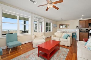 TV - The Extra Pointe- Book 5+ nights and get 15% discount-Beach Front Ocean Views (Galveston)