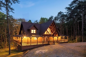 Exterior - Premium Hocking Hills Group Lodge 8BR 5.5Ba Hot Tub, Pond, Starlink, Game Room (Logan)