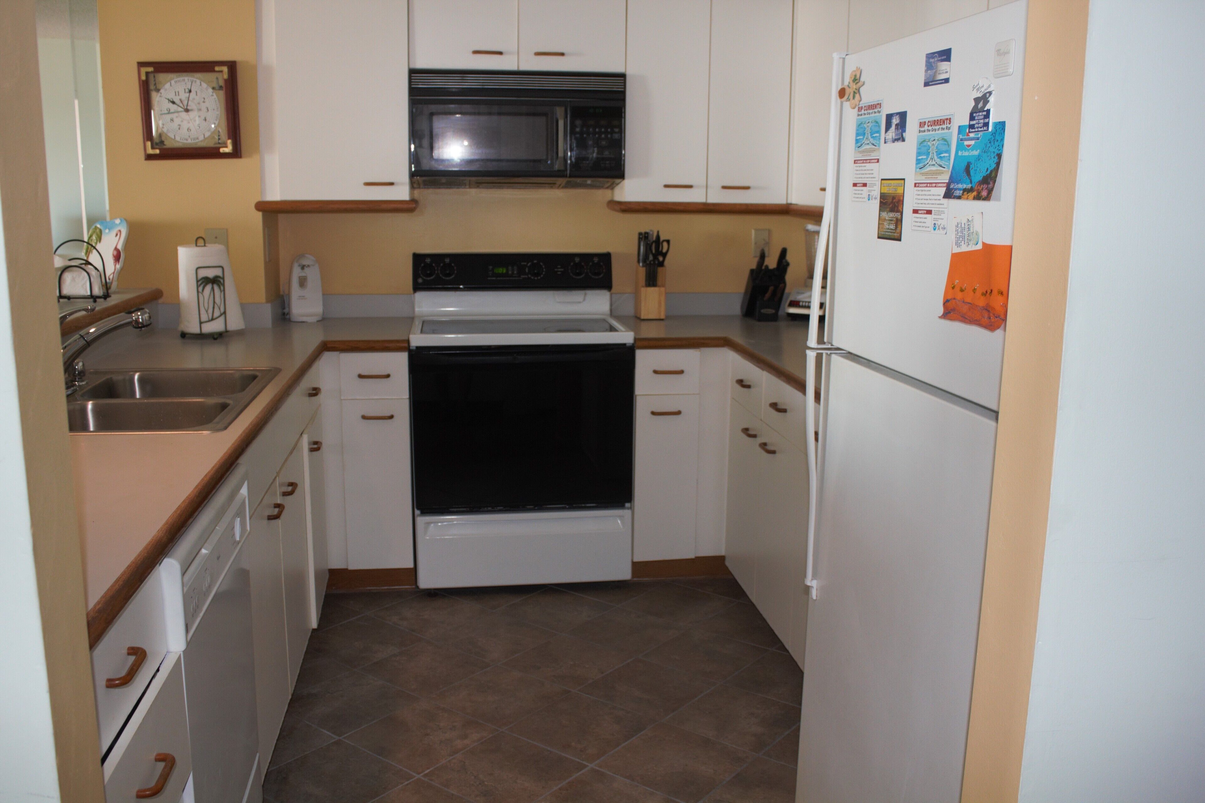 2 BR/2 BA Ocean Front Condo  Fabulous Views & Location(805) NEWLY RENOVATED 2021