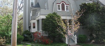 1891 Victorian Home Near Harvard