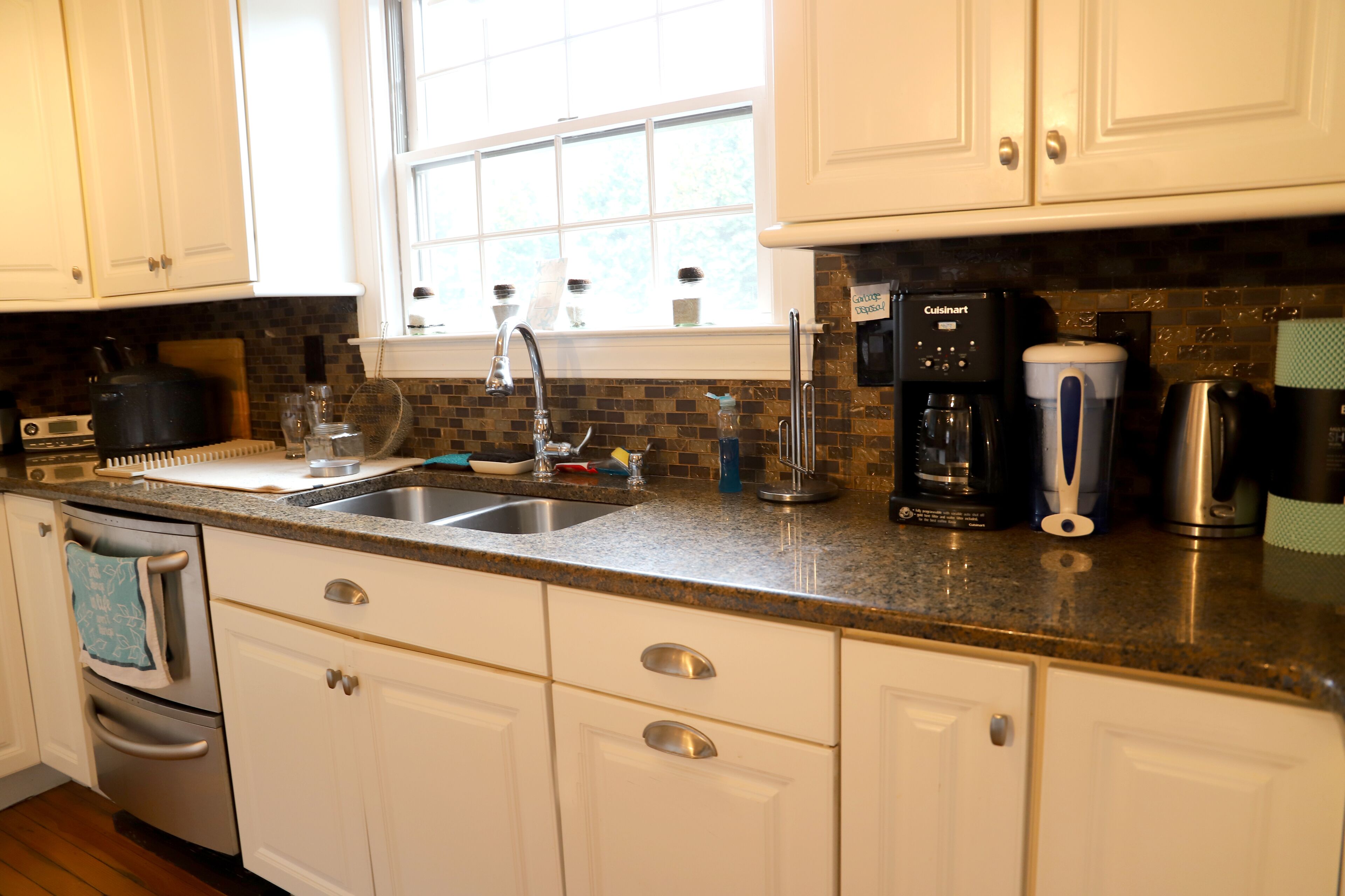 Jamestown: Cozy Family-friendly Cottage in the village. sleeps 6