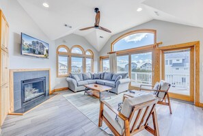 Smart TV, DVD player, ping pong - Oceanview Dog Friendly Home w/ Pool, Hot Tub, Elevator, Game and Media Rooms (Avon)