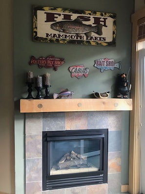 Interior - Sunstone 1BR Condo – Epic Summer Location Steps to Hiking & Biking!! (Mammoth Lakes)
