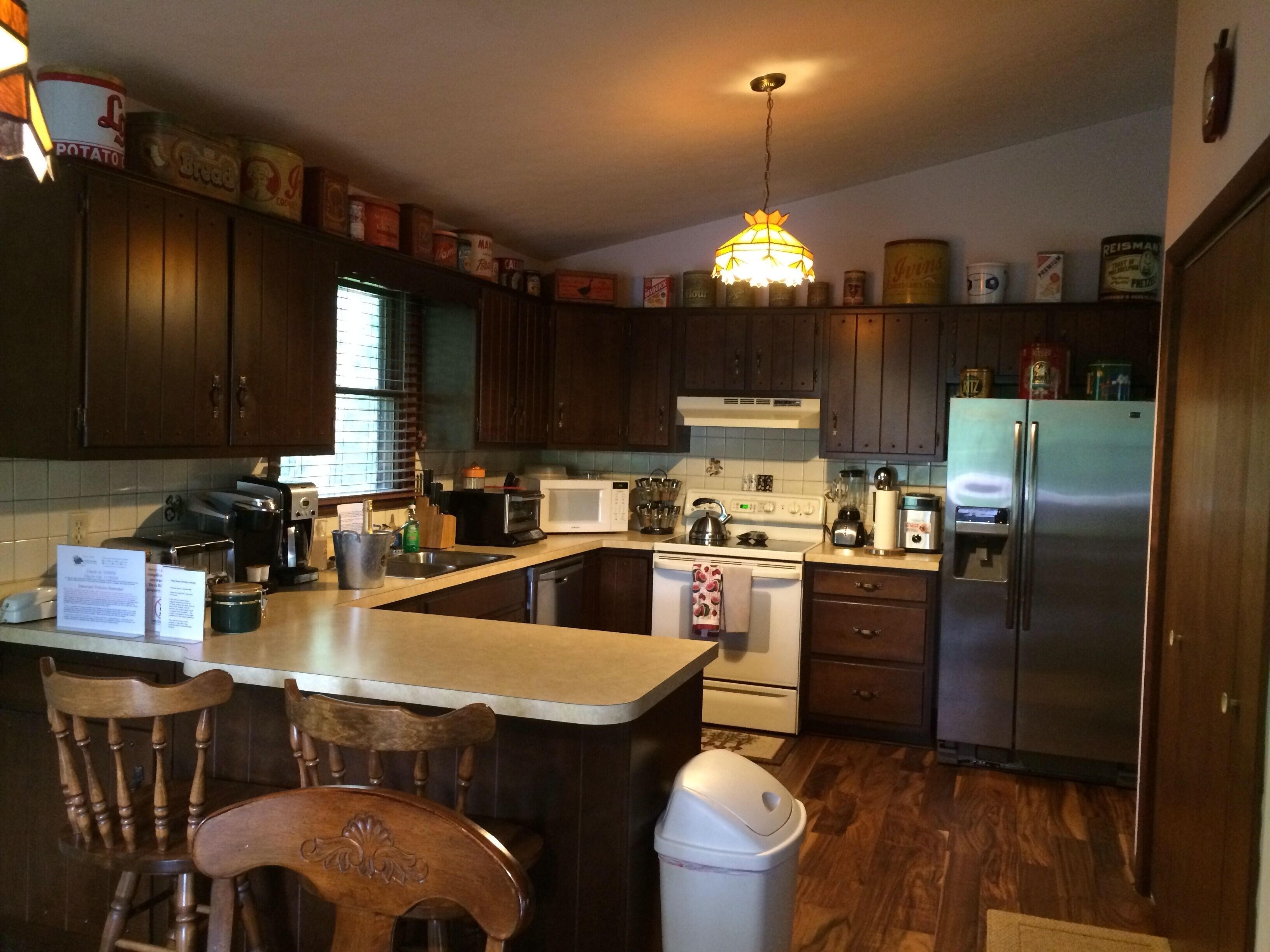 Top Rated Mountain River Cabin: Hot Tub, WiFi, Fish, Hike, Kayak, Relax!