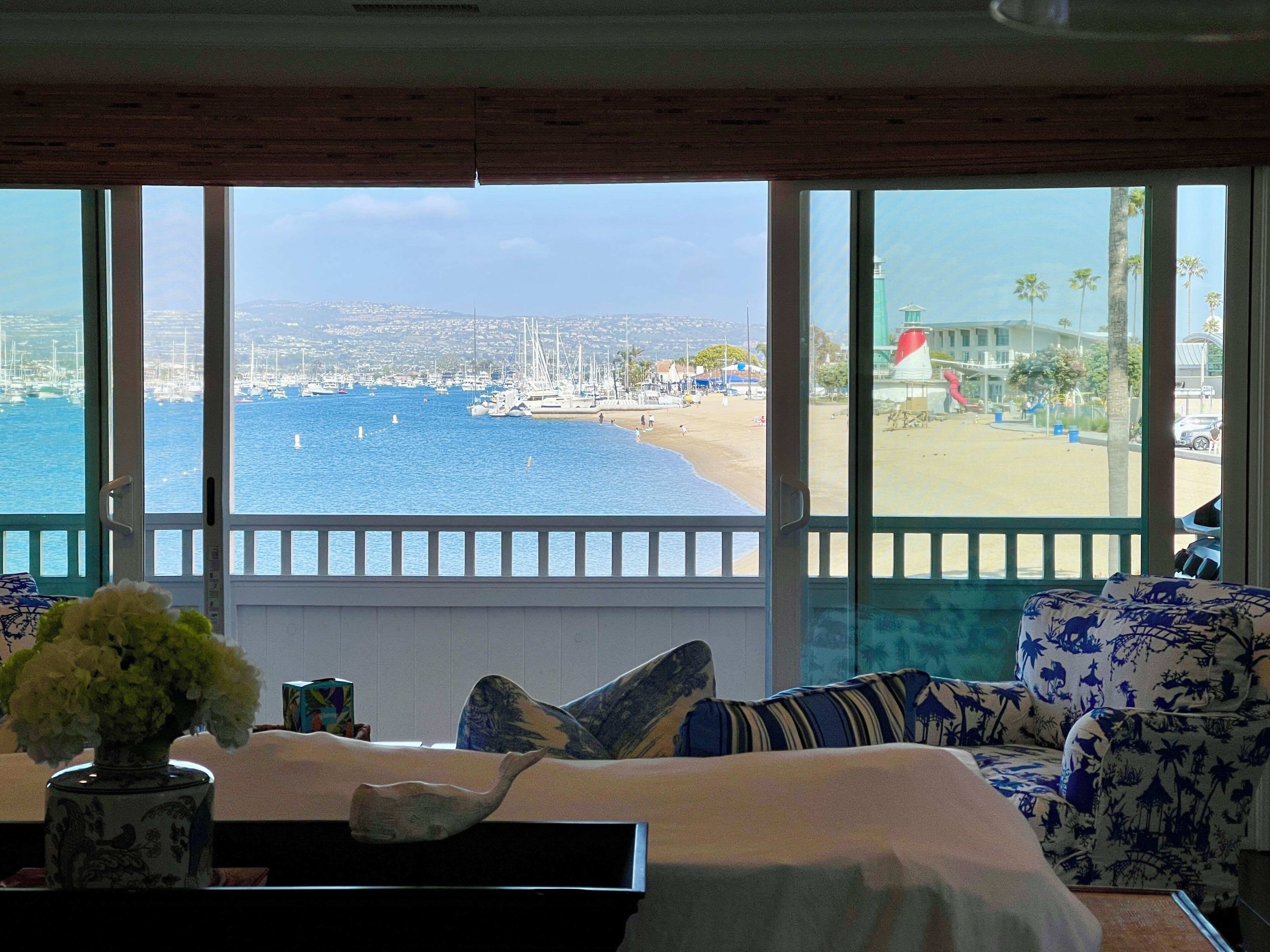LUX Beachfront Casa de Balboa 229 w/AC - Best Loca