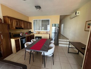 Fridge, microwave, oven, stovetop - Stunning ocean view 2 bedroom condo with spacious 2nd suite! Escape to paradise! (El Divisadero)