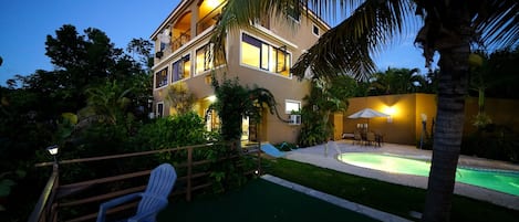 المنشأة من الخارج