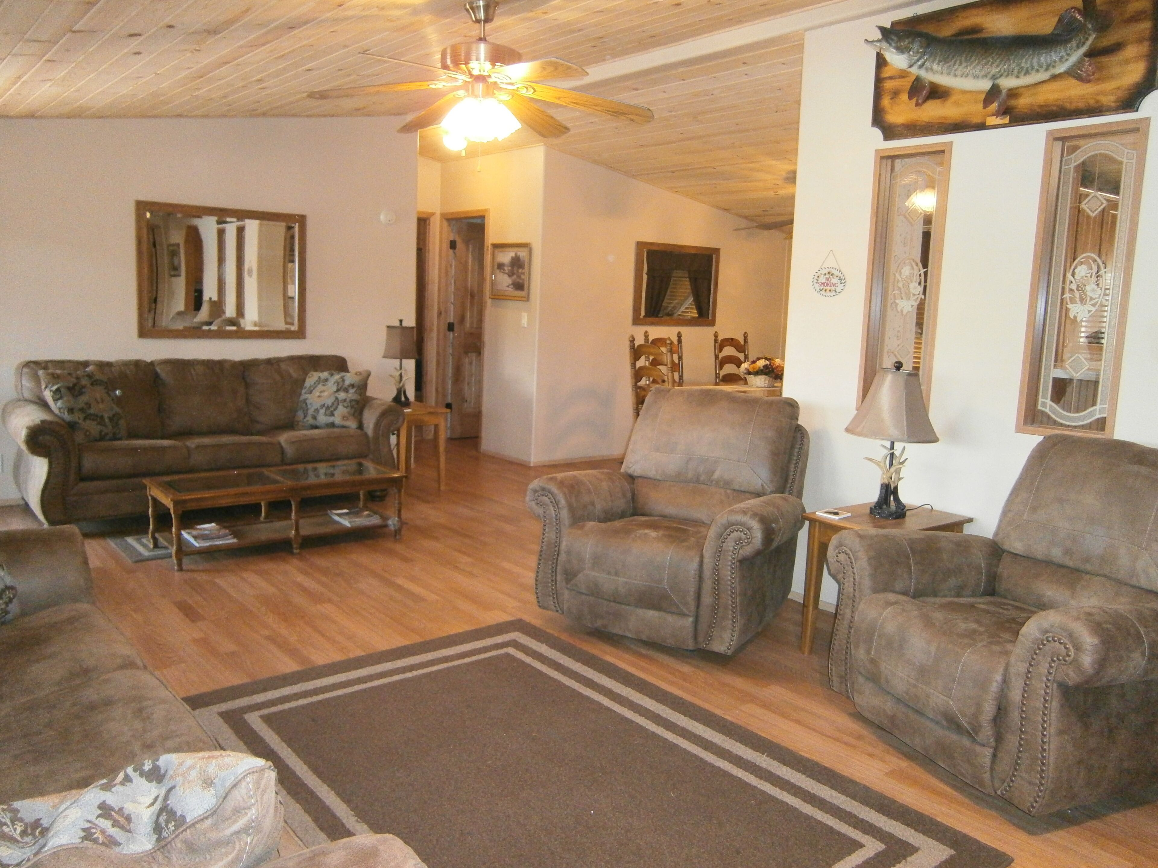 LAKEFRONT CABIN ON RAINBOW LAKE with 5 Boats, 3 Kayaks, a Canoe and a 36 ft Pier