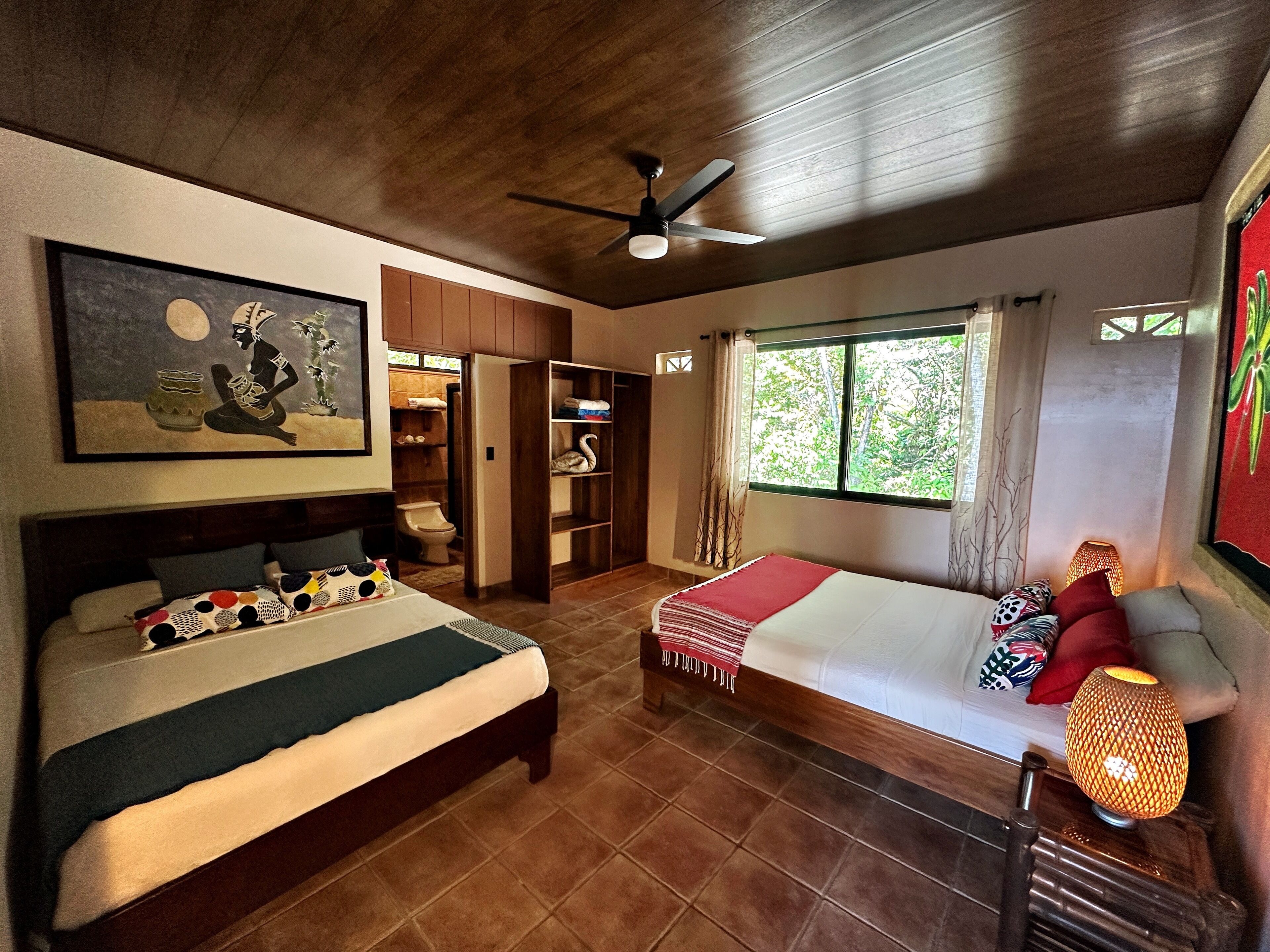 Guest House #1: Balinese Lady room, 2 double beds