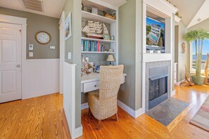 Interior - Soundfront Salvo Home w/ Saltwater Pool, Hot Tub, Elevator, Theater, Tiki Bar (Salvo)