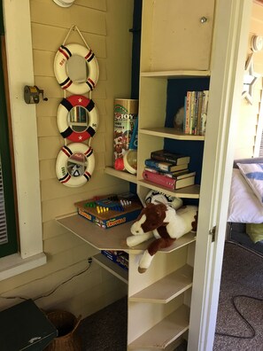 Unclassified image, 3 of 33, button - New prices, summer getaway at Seashore Cottage, Great Views and cozy fireplace (Southwest Harbor)