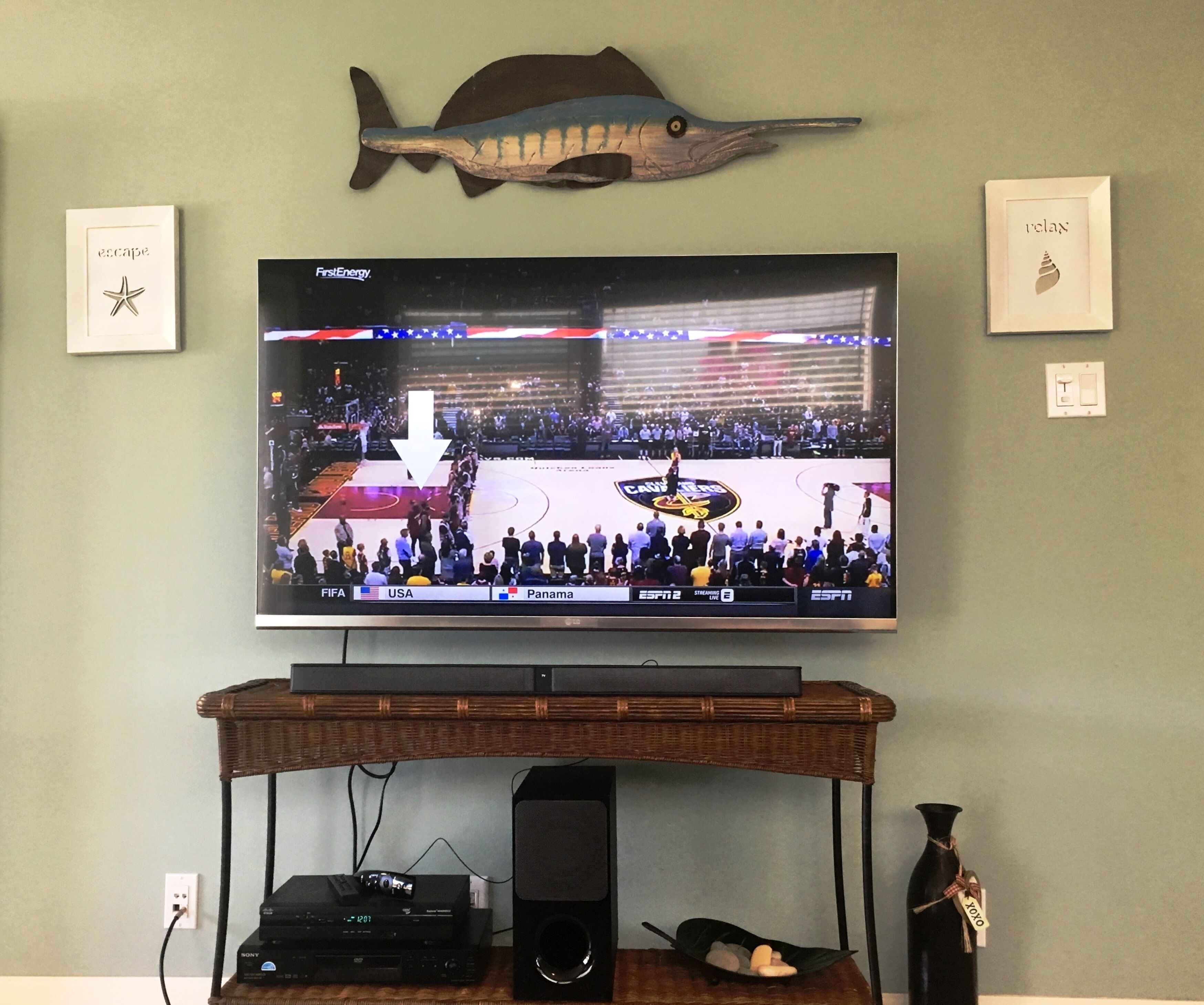 Newly Remodeled Pierpont Beach Bungalow just a Short Walk to the Sand