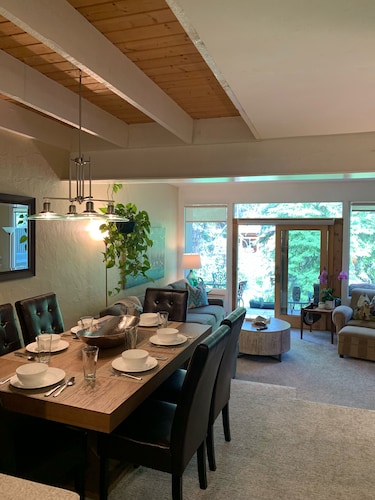 Creekside Gem kauniissa metsäisessä ympäristössä. Ilmainen Vail-bussi, poreallas, W / D, WiFi ++