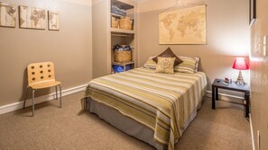 1 bedroom, travel cot, free WiFi, bed sheets