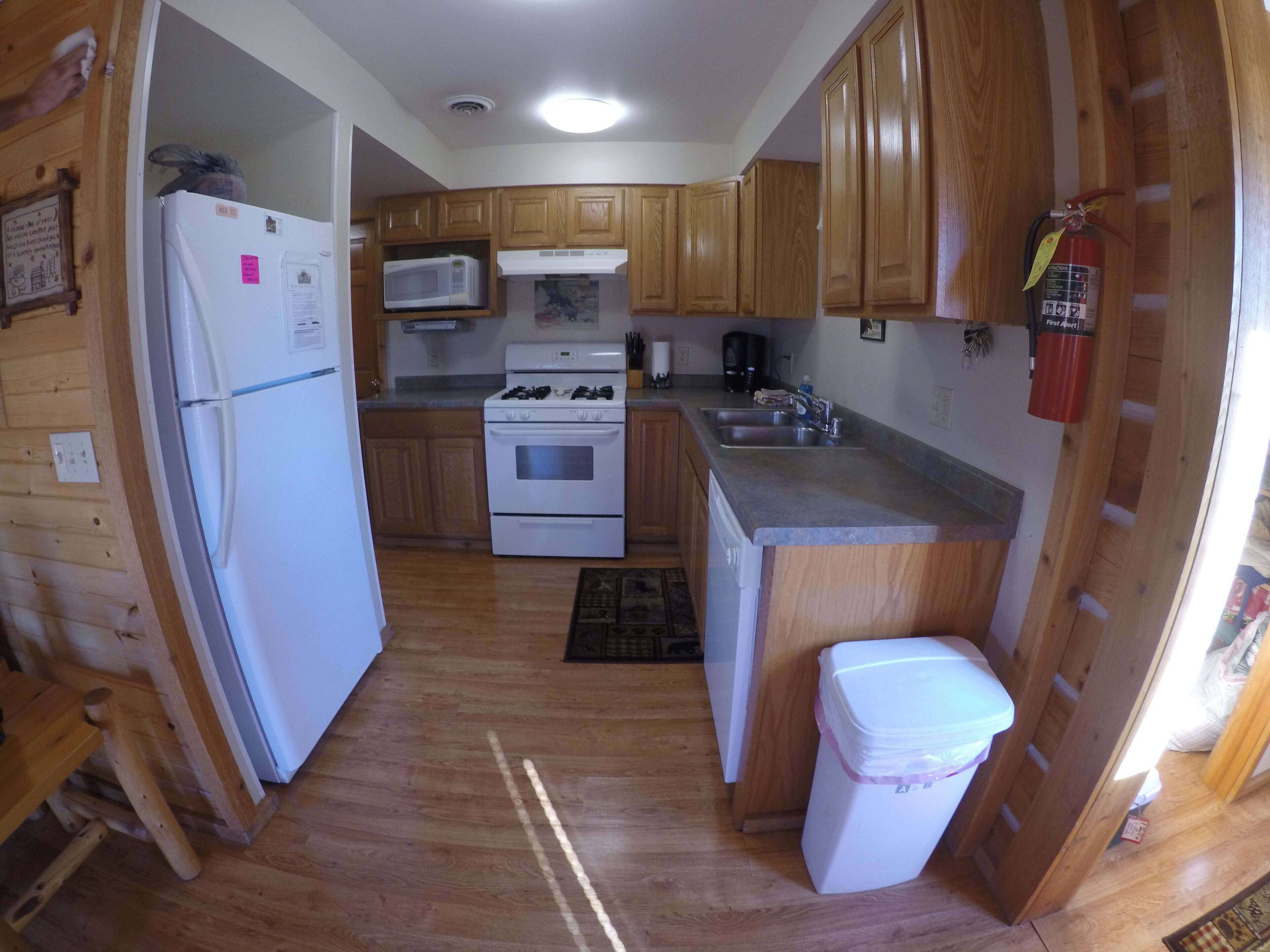 Cozy Villa next to Jellystone - 3 Bears Lodge Water Parks - 3 bedrooms