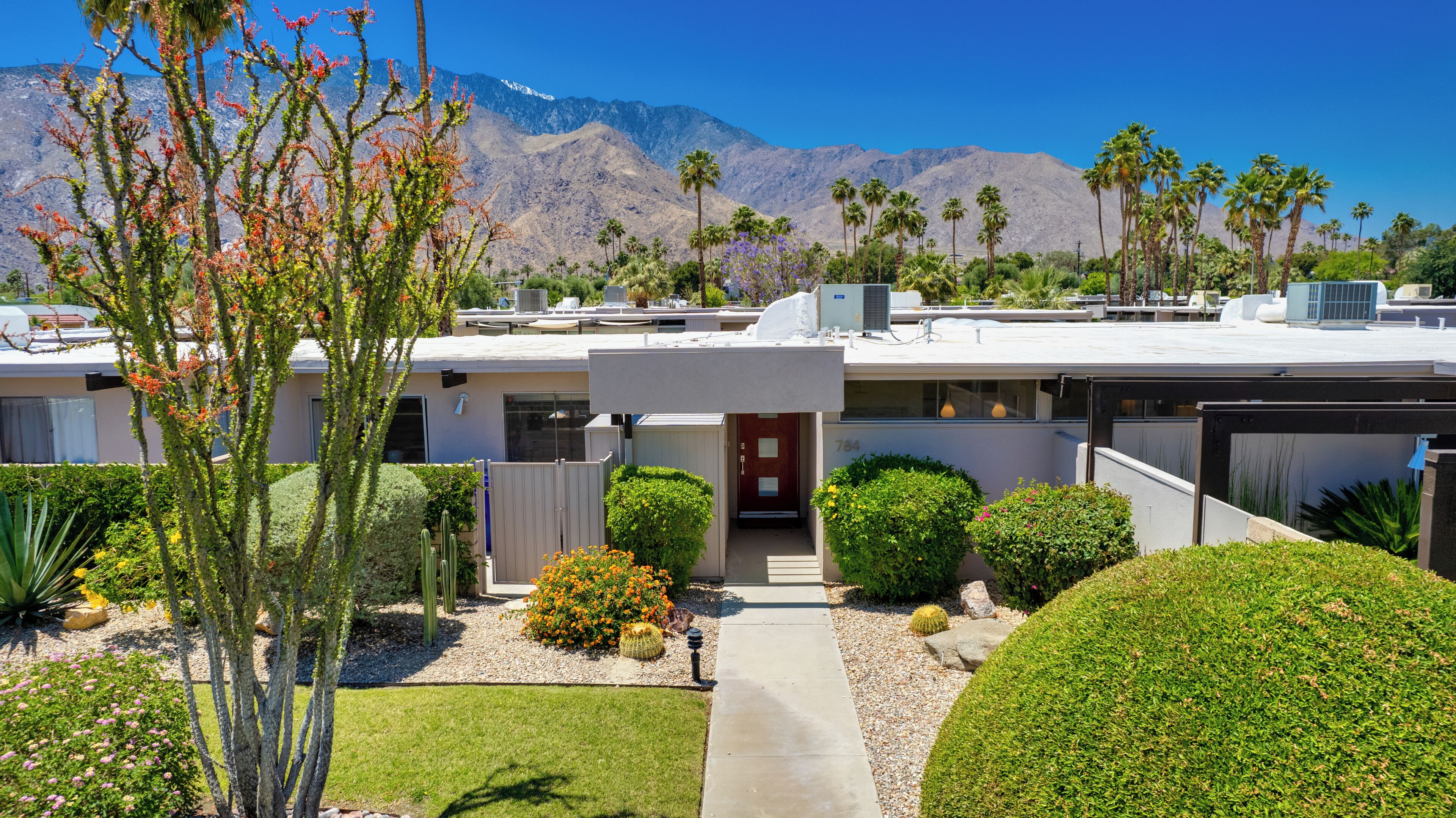 North Palm Springs Gem -Close to Uptown - Palm Springs and Las Palmas
