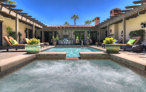 'El Camino Relaxo' 5005 sq ft Villa with Game Arcade, Private Hot Tub