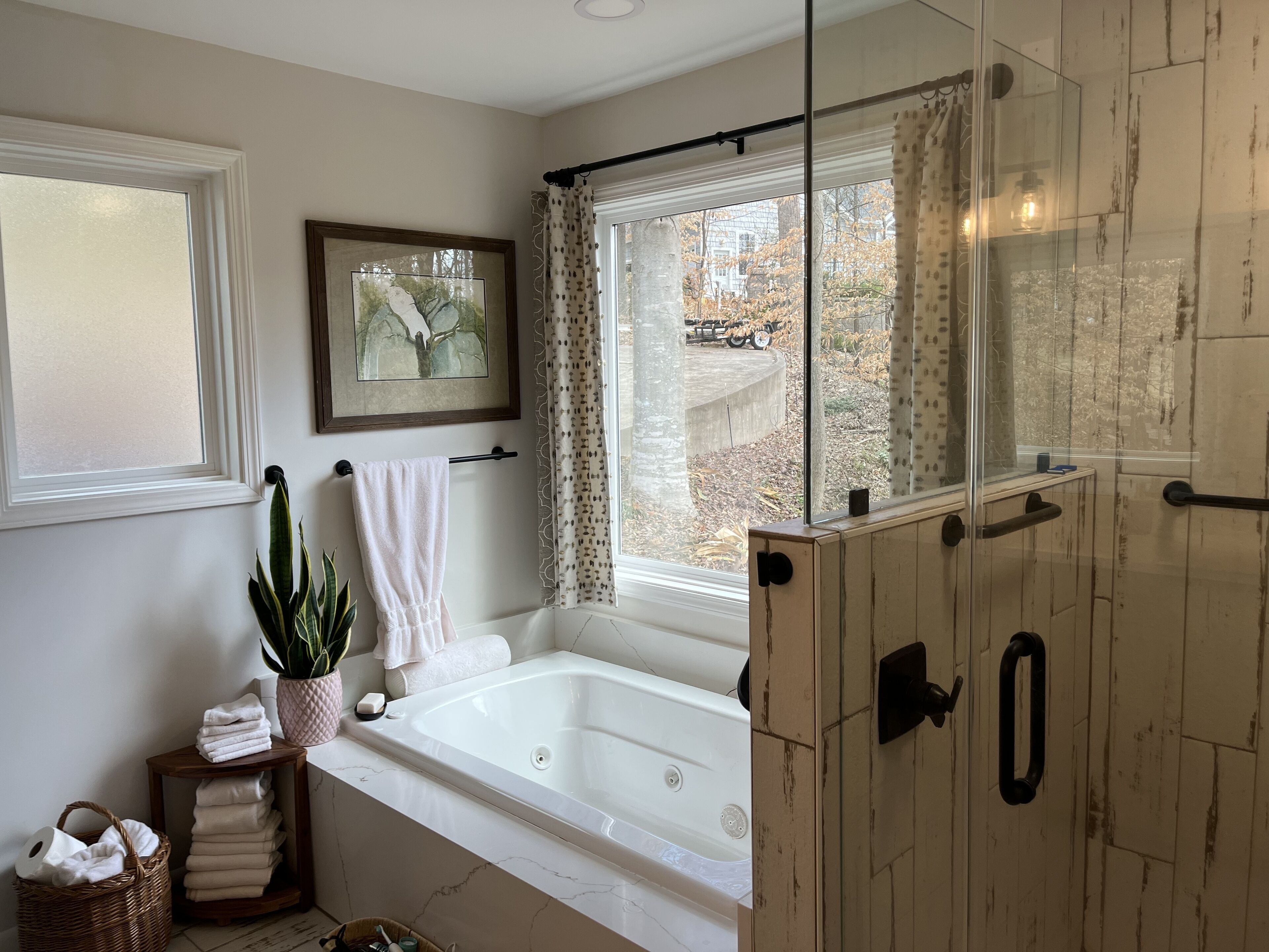 Lake Keowee: Lake front 7 mi from Clemson stadium