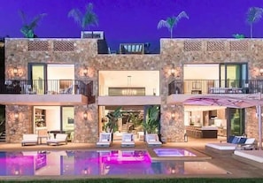 屋外プール、温水プール