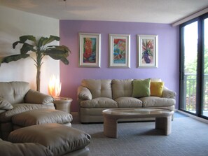 Smart TV, stereo - Henry's Piece of Paradise on the Ocean in Key West - Weekly / Nightly (Key West)