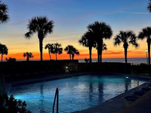 Innenpool, Außenpool