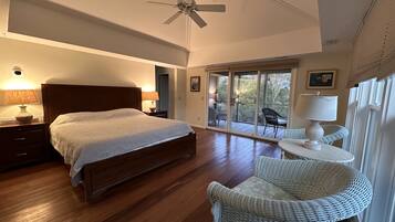 3 bedrooms, travel cot, free WiFi, bed sheets