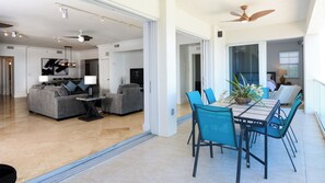 Interior - 131 Mariners Club - Breathtaking harbor and ocean view! Room for the whole family (Key Largo)
