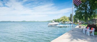 Waterfront Condo on Portage Lake