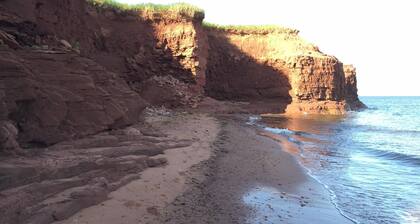 PEI Beach House en 14 acres