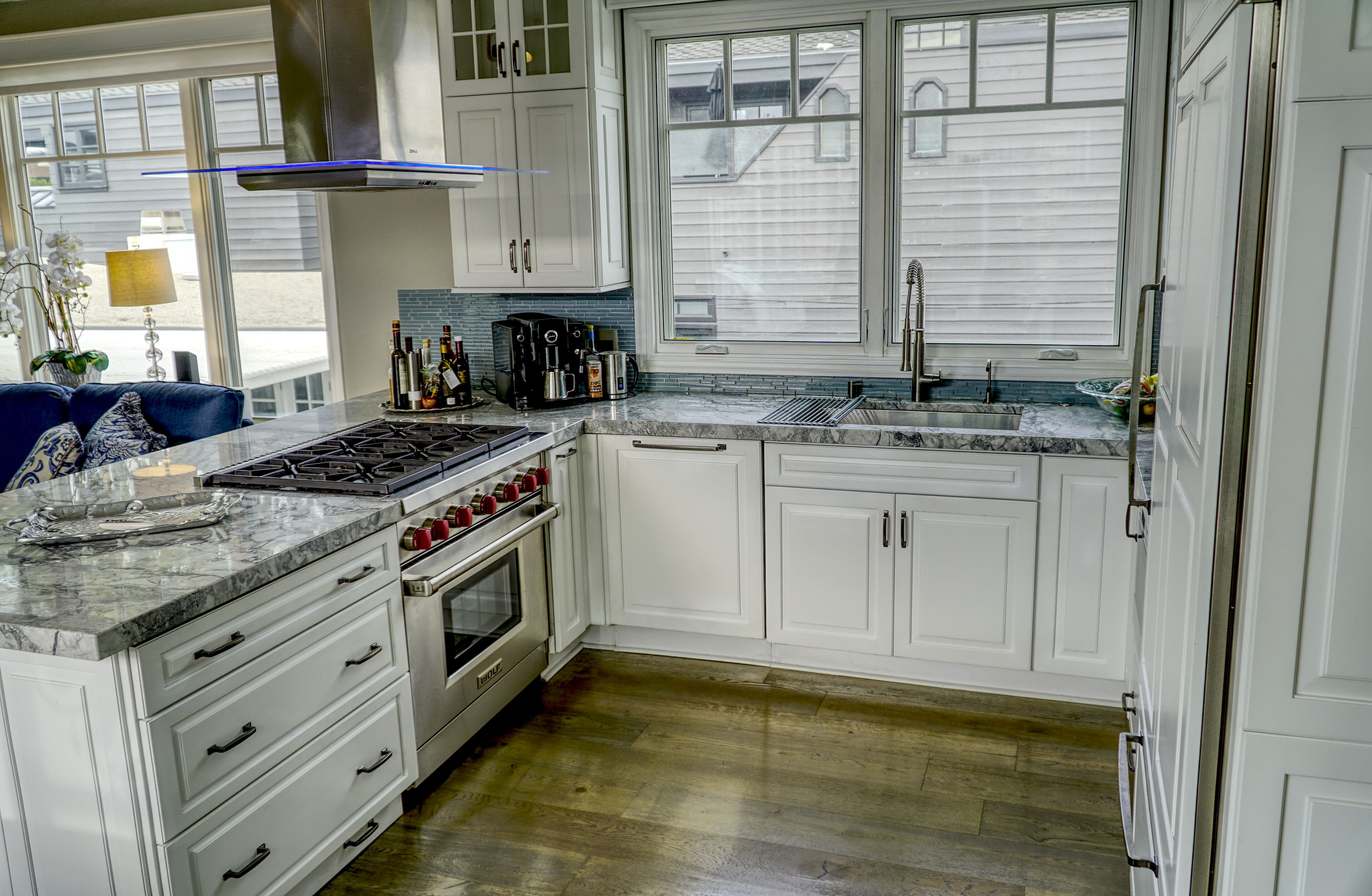 Ocean Side of Coast Hwy/ Remodeled/Rooftop Deck w/Fire Pit/Short Walk to Beach