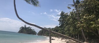 Reserve this beautiful Costa Rican villa and experience the best of Costa Rica 